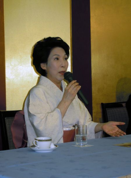 『華岡青洲の妻』出演者　波乃久里子