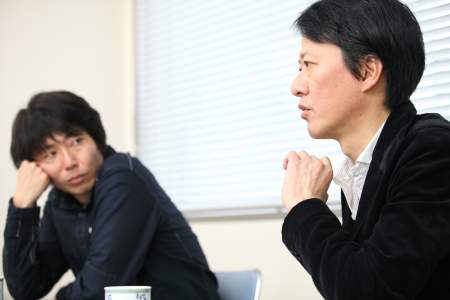 左より岡田達也、川原和久(撮影：星野洋介)
