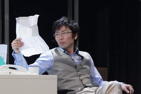 キャラメルボックス『容疑者Ｘの献身』舞台より　(photo：伊東和則)