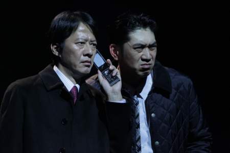 キャラメルボックス『容疑者Ｘの献身』舞台より　(photo：伊東和則)