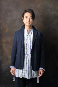 谷原章介