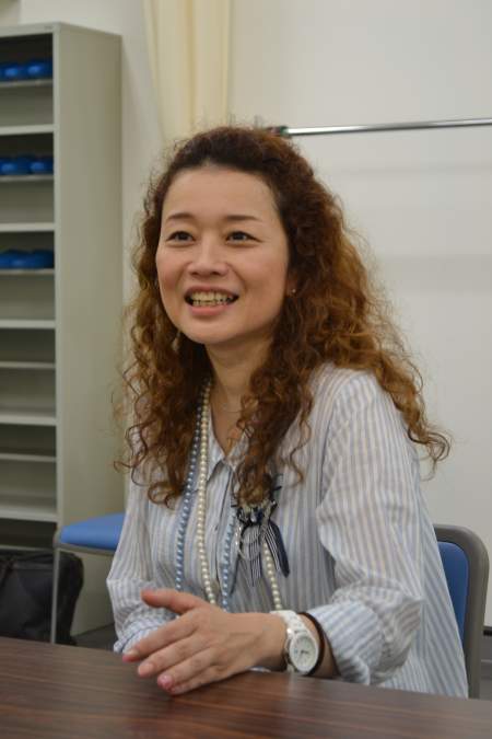 『英国王のスピーチ』演出の鈴木裕美