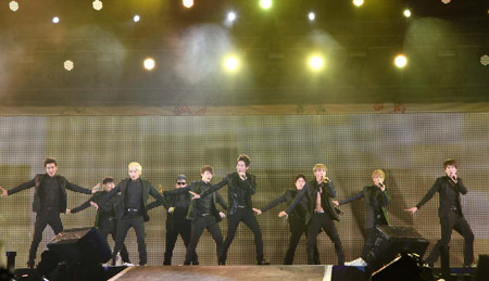 SUPER JUNIOR