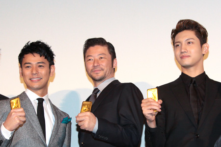 （左から）妻夫木聡、浅野忠信、チャンミン（東方神起）
