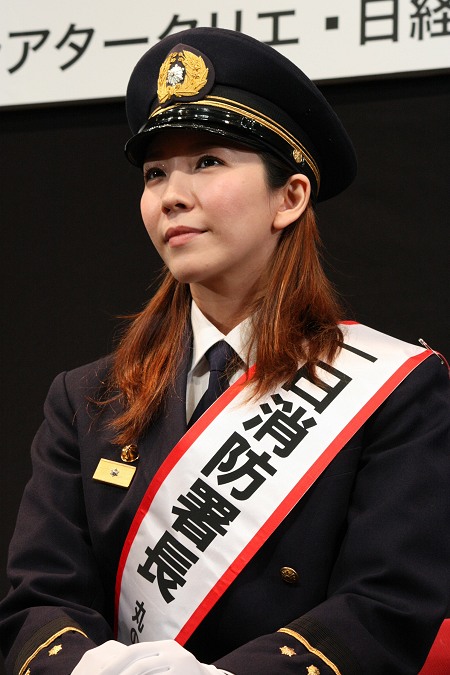 瀬奈じゅんが一日消防署長に就任