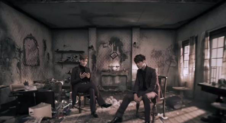 東方神起の新曲『I Know』のミュージックビデオの一部