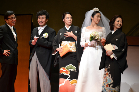 向田邦子の傑作を舞台化 阿修羅のごとき 四姉妹の行く末は チケットぴあ 演劇 演劇