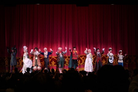 劇団四季 美女と野獣 作品史上最長ロングランを樹立した東京公演が幕 チケットぴあ 演劇 ミュージカル ショー