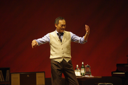 舞台『ホロヴィッツとの対話』より。渡辺謙