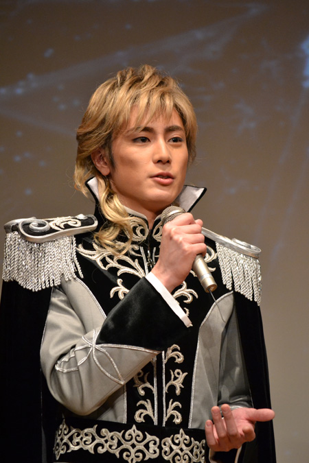 舞台銀河英雄伝説　3つセット　横尾渉　二階堂高嗣 舞台銀河英雄伝説 3つセット 横尾渉 二階堂高嗣 - メルカリ