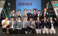 前列左から、ジューシーズ、シソンヌ、GAG少年楽団。後列左から、ジャングルポケット、天竺鼠、かまいたち