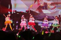 ももいろクローバーZ　　photo by hajime kamiiisaka