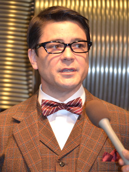 川平慈英