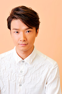 井上芳雄　(c)Grand-arts