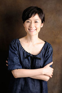 原田知世　　撮影：源 賀津己　ヘアメイク：木暮モエ