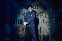新国立劇場地域招聘オペラ公演『三文オペラ』舞台稽古より　提供：公益財団法人びわ湖ホール