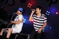 スキマスイッチ、Augusta Campで全37曲を熱演 | チケットぴあ[音楽 J