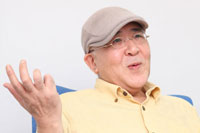 鈴木聡　　撮影：星野洋介