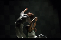 『コズミック・ビート』（大阪公演舞台写真より）