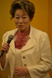 水谷八重子
