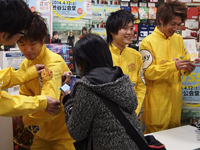 Sissy、1日店長イベントの模様