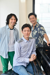 左から首藤康之、丸山和彰、石丸幹二　　撮影：源 賀津己