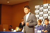 左右田泰臣