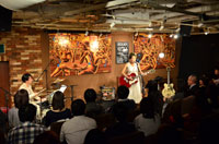 LOVE、ライブの模様
