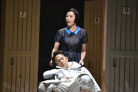 野田秀樹が近代史の光と影に迫る『エッグ』開幕 | チケットぴあ[演劇 演劇]