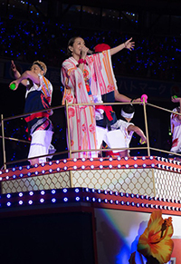 浜崎あゆみ、EXOら人気アーティスト出演「a-nation」に5万人熱狂