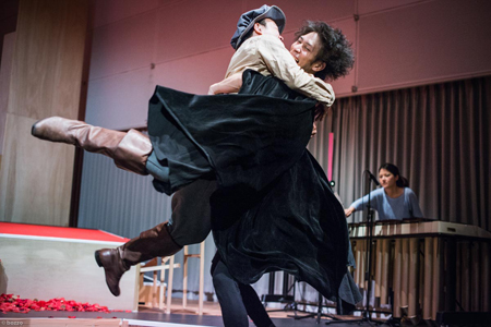 新国立劇場 演劇『あわれ彼女は娼婦』稽古場より　photo by bozzo