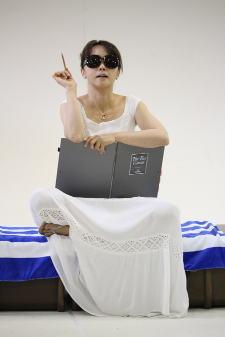 【SALE】濱田めぐみさん掲載ページ（ポスターサイズ）#7011 濱田めぐみが新たに挑む、ソロ・ミュージカルの魅力 | チケットぴあ