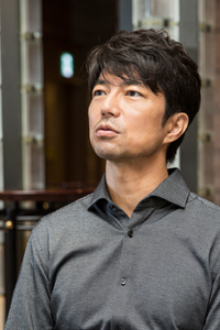 仲村トオル 撮影：白井由香里