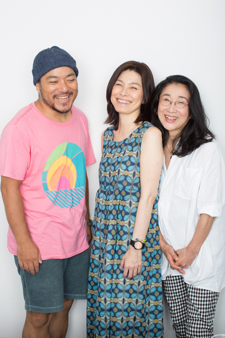 左から、福原充則、高田聖子、木野花　　撮影：石阪大輔