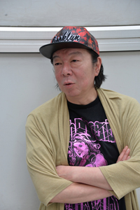 古田新太　　撮影：源 賀津己