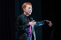 舞台『スルース～探偵～』　撮影：引地信彦