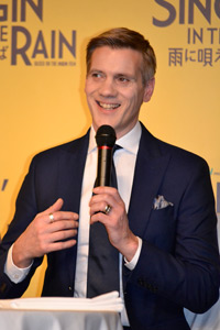 アダム・クーパー