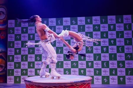 マッシモ＆デニースによる「ローラー・スケート」