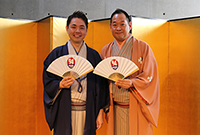 写真左から、桂春蝶、桂かい枝
