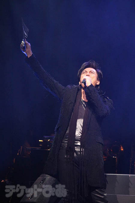 『デスノート THE CONCERT』より。石井一孝