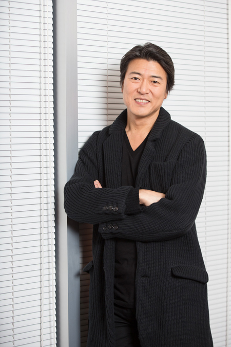豊原功補　　撮影：石阪大輔