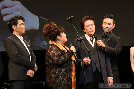 『レ・ミゼラブル』日本初演30周年記念日スペシャル・カーテンコールより