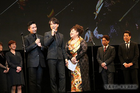 『レ・ミゼラブル』日本初演30周年記念日スペシャル・カーテンコールより