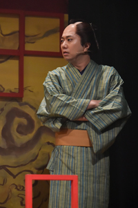 与吉役　石井智也　撮影：鏡田 伸幸