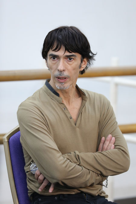 ジル・ロマン芸術監督