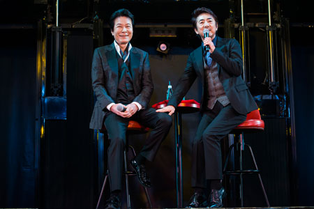 （左から）鹿賀丈史、市村正親　撮影：川野結李歌