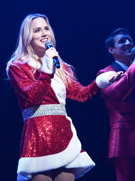 ナタリー・エモンズ&本田望結がクリスマスショーで笑顔！ | チケット