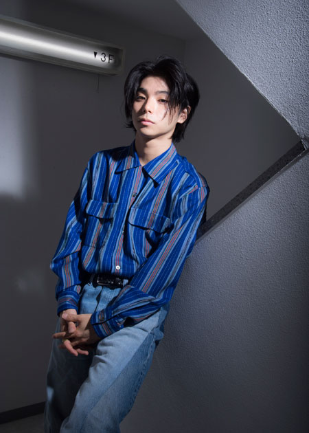 村上虹郎　　撮影：川野結李歌