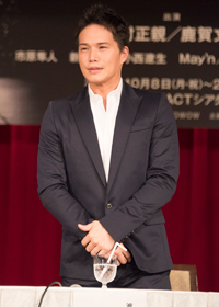 市原隼人 撮影:川野結李歌