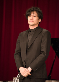小西遼生 撮影:川野結李歌